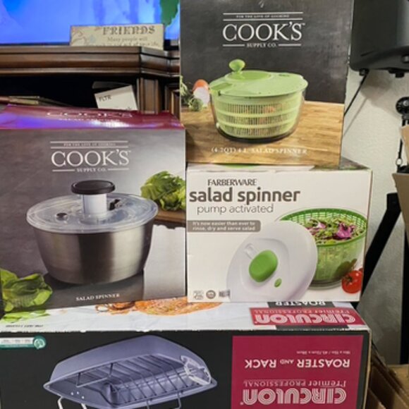 Cook's large stainless steel salad spinner.  ( new with box) - Picture 8 of 11